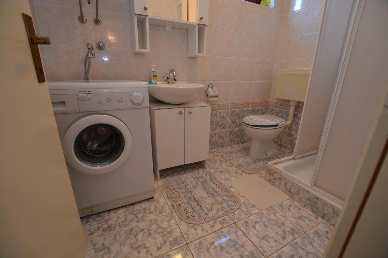 Apartmán Maja Kornić Exteriér fotografie