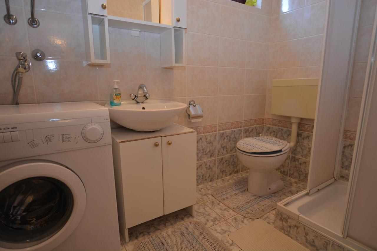 Apartmán Maja Kornić Exteriér fotografie