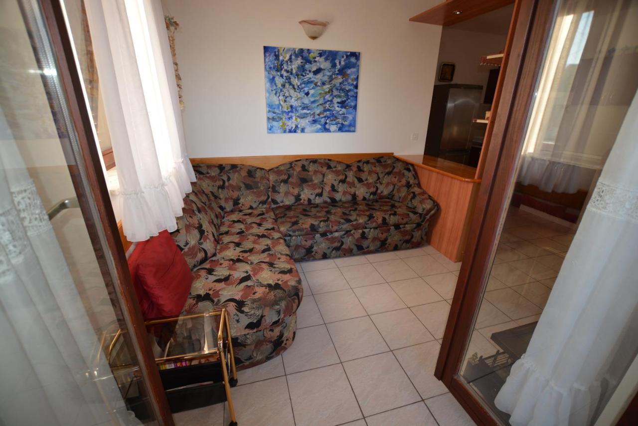 Apartmán Maja Kornić Exteriér fotografie
